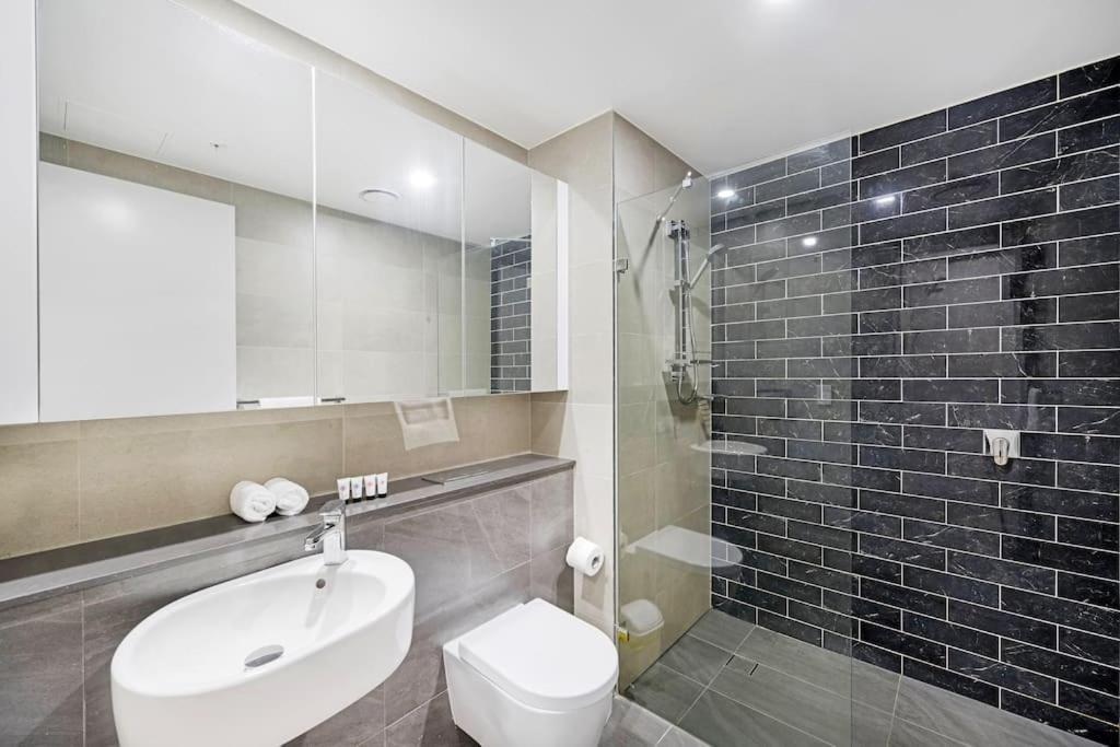 Modern 1b1b With Free Pool&gym Appartamento